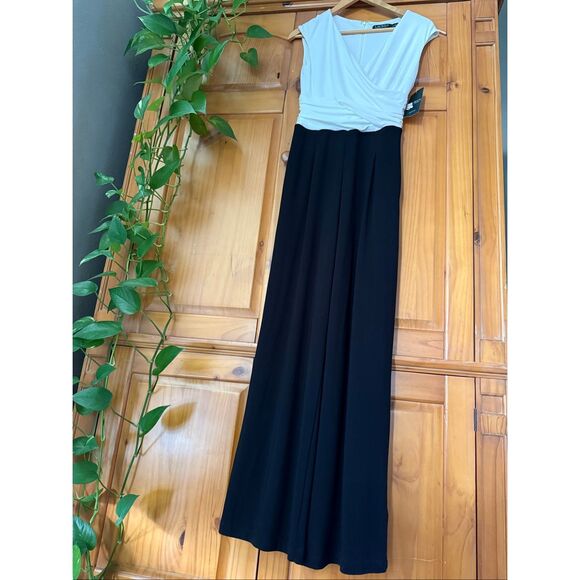 Lauren Ralph Lauren Wide Leg Jumpsuit Surplice Bodice SZ 4 NWT - Picture 3 of 16